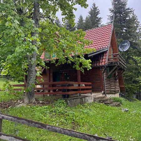 Carobna Kucica * Mitrovac