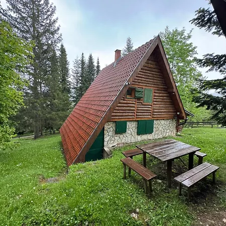 Carobna Kucica Case de vacanță *