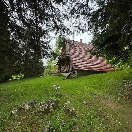 Holiday home Carobna Kucica